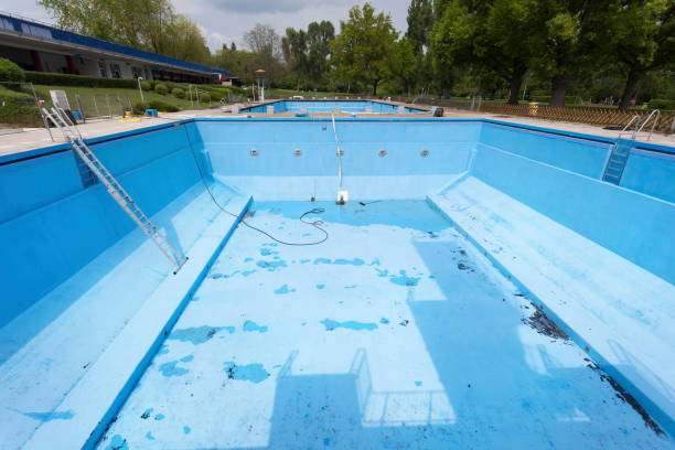 Best Emergency water damage restoration  in Oakland, CA